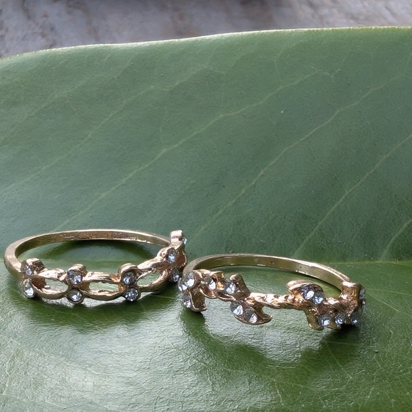 Dainty Gold Rhinestone Ring Set: Stackable Rings - Picture 9 of 11